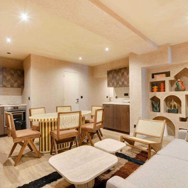 NoChichi Collections - City Center - Two-Bedroom Deluxe Apartment - 2