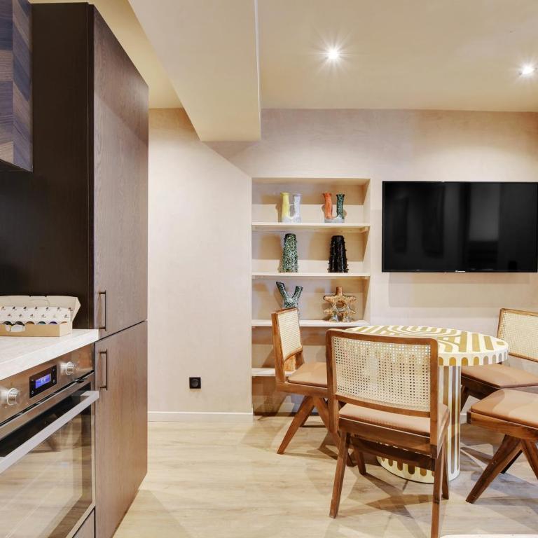 NoChichi Collections - City Center - One-Bedroom Deluxe Apartment - 6