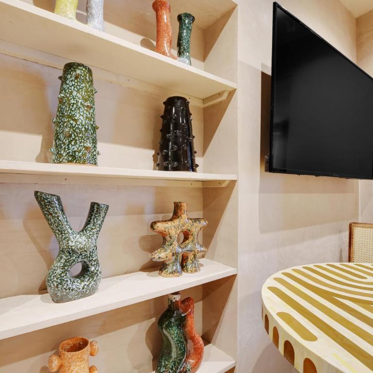 NoChichi Collections - City Center - One-Bedroom Deluxe Apartment - 2