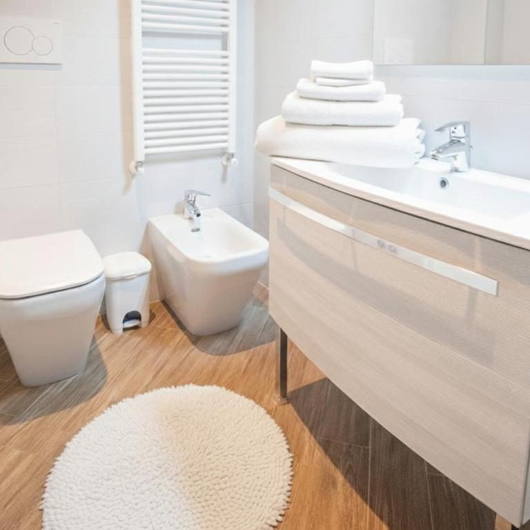 Appartamento via Bossi - Borgo Foce - Appartamento con 3 Camere da Letto - 2