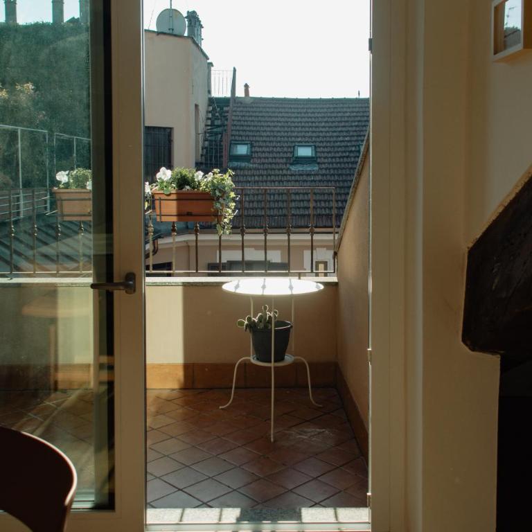 SUITE LODOVICA Milano-Metro M4-Navigli-Bocconi - Appartamento con 1 Camera da Letto - 3
