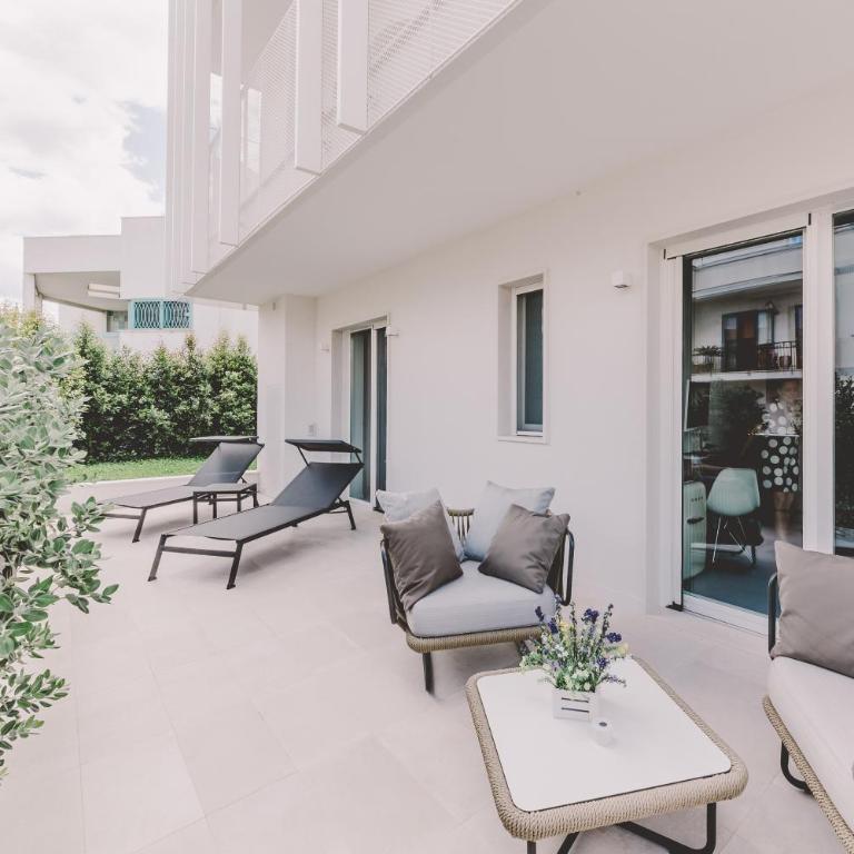 Suite 10 Home Design & Spa - Suite con 1 Camera da Letto con Patio - 7