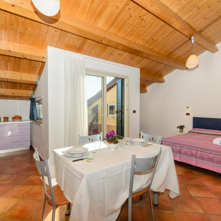 Le Tartarughe Aparthotel - Monolocale Superior - 25