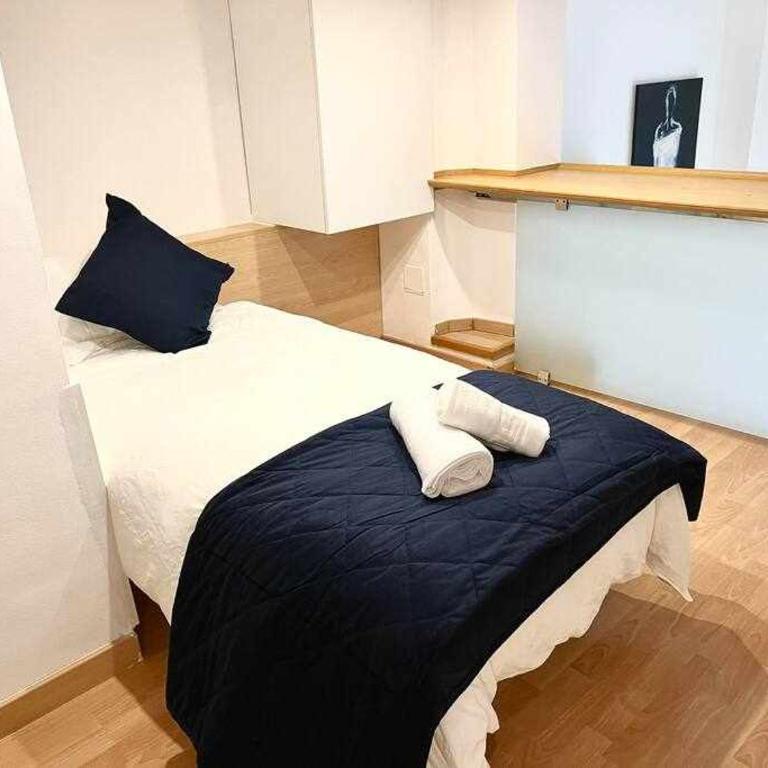 Apartamento centro en Málaga con PARKING GRATIS - Apartamento de 3 dormitorios - 5