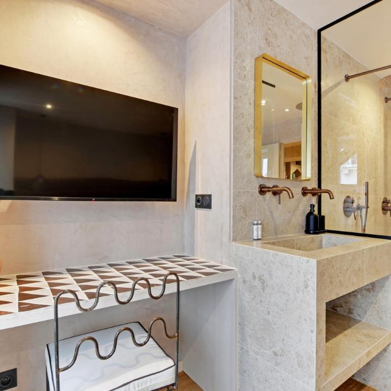 NoChichi Collections - City Center - Three-Bedroom Deluxe Apartment - 13