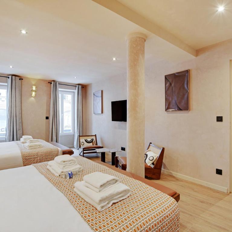 NoChichi Collections - City Center - Three-Bedroom Deluxe Apartment - 4