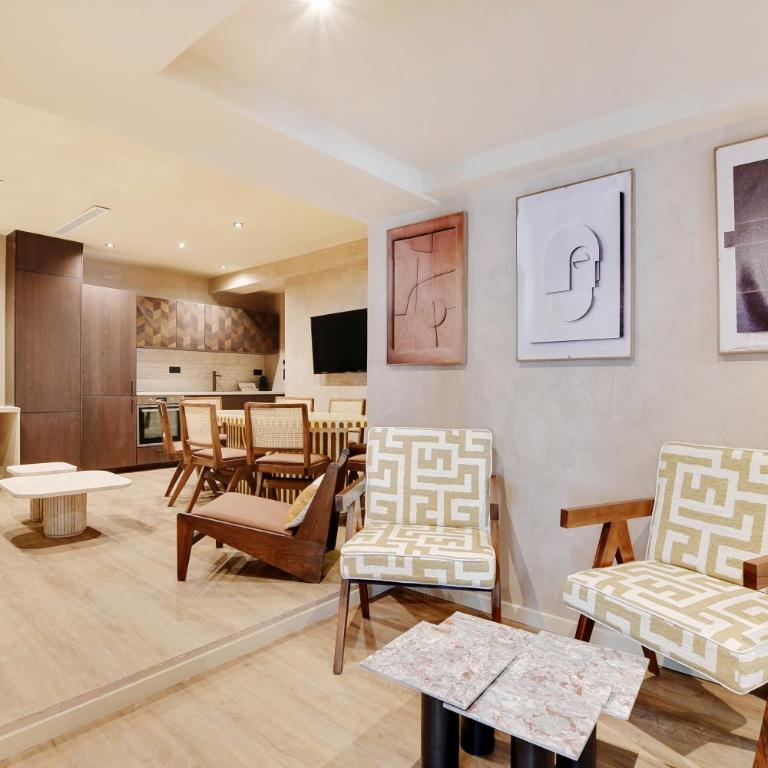 NoChichi Collections - City Center - Four-Bedroom Luxury Apartment - 13