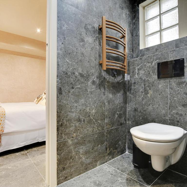NoChichi Collections - City Center - Four-Bedroom Luxury Apartment - 19