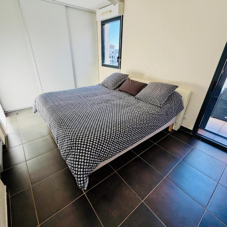 T2 récent 45m2, Parking inclus, Clim - Apartamento - 9