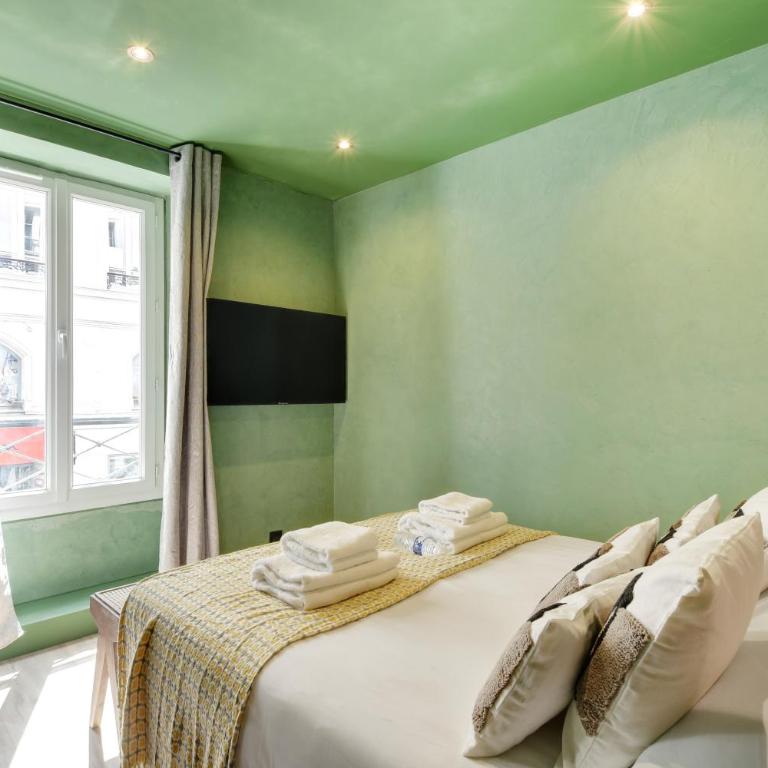 NoChichi Collections - City Center - Two-Bedroom Apartment - 12