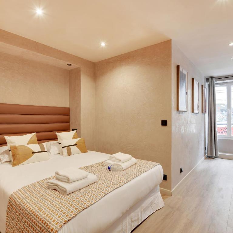 NoChichi Collections - City Center - Two-Bedroom Apartment - 7