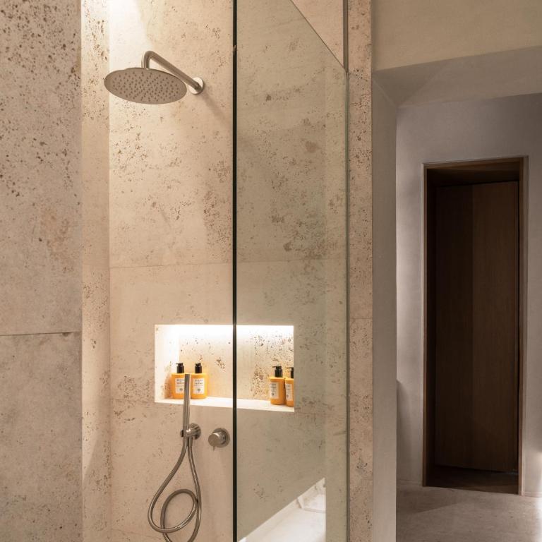 Hotel dei Barbieri - Double Room Separate Building - 2