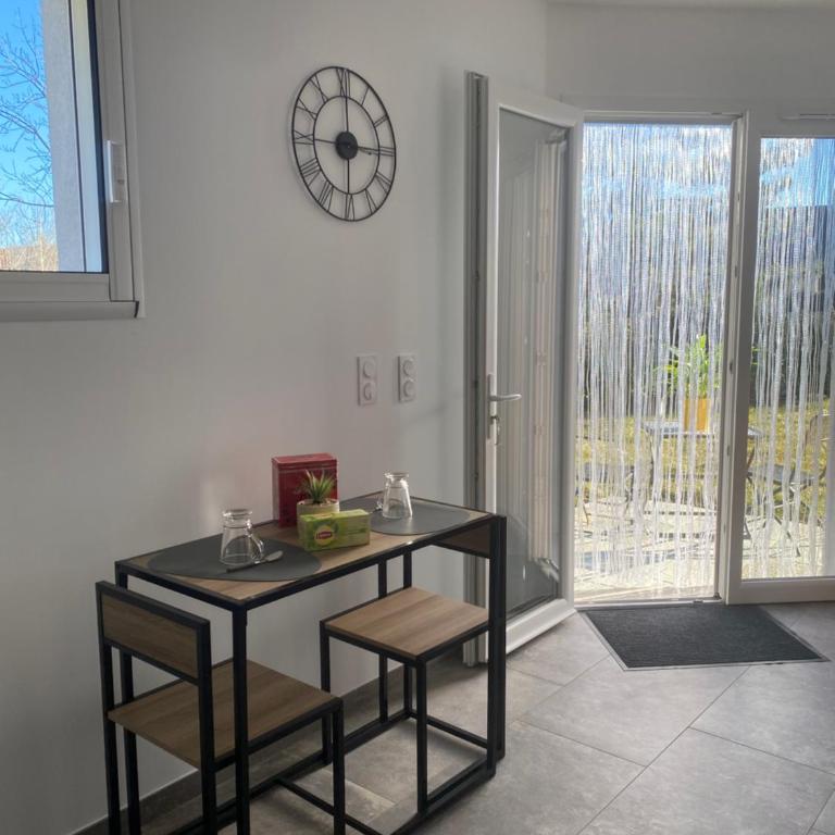 Studio au calme avec terrasse et parking privé - Appartement 1 Chambre - 5