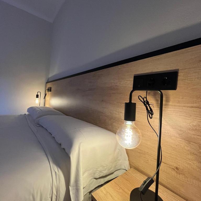 Hotel NIU a 50 m del Funicamp - Habitación Doble Superior con terraza - 1 o 2 camas - 3