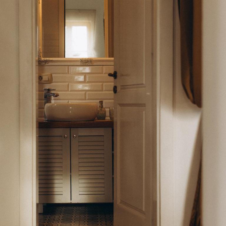 Elegant Lucici House with valley and sea view - Four-Bedroom House - 35