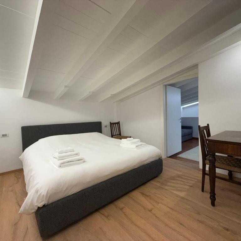 Dream Gardasee Chalet con giardino mediterraneo - Four-Bedroom House - 55