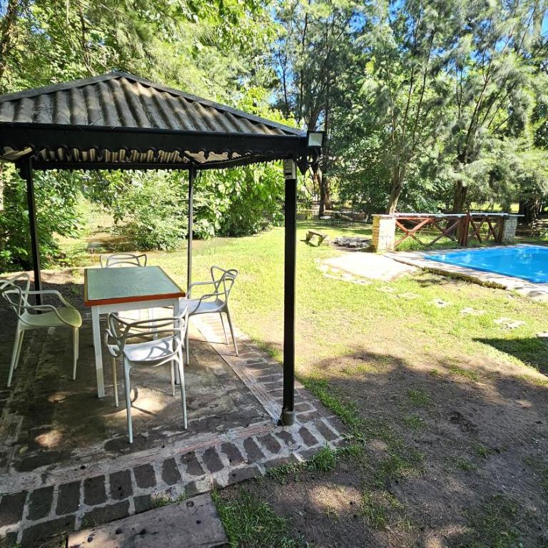 Casa con PILETA al borde del RIO - Casa de 2 dormitorios - 16