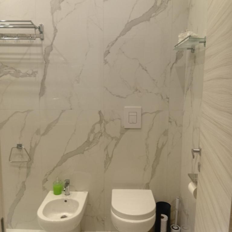 Stazione centrale casa di Lucio - One-Bedroom Apartment - 7