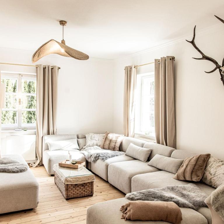 Villa Stella all famous ski areas around us, 15 minutes to salzburg, mountainview - Villa - 18