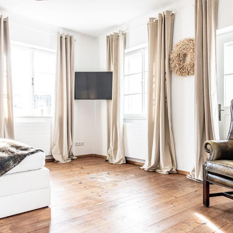 Villa Stella all famous ski areas around us, 15 minutes to salzburg, mountainview - Villa - 21