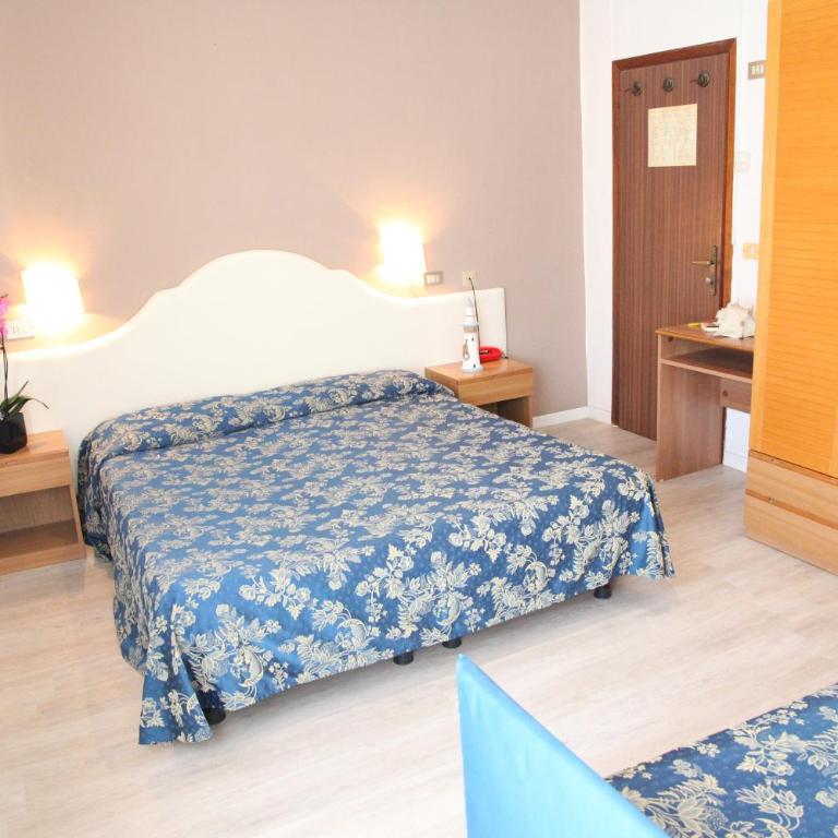 Hotel Moderno - Camera Tripla Economy - 1