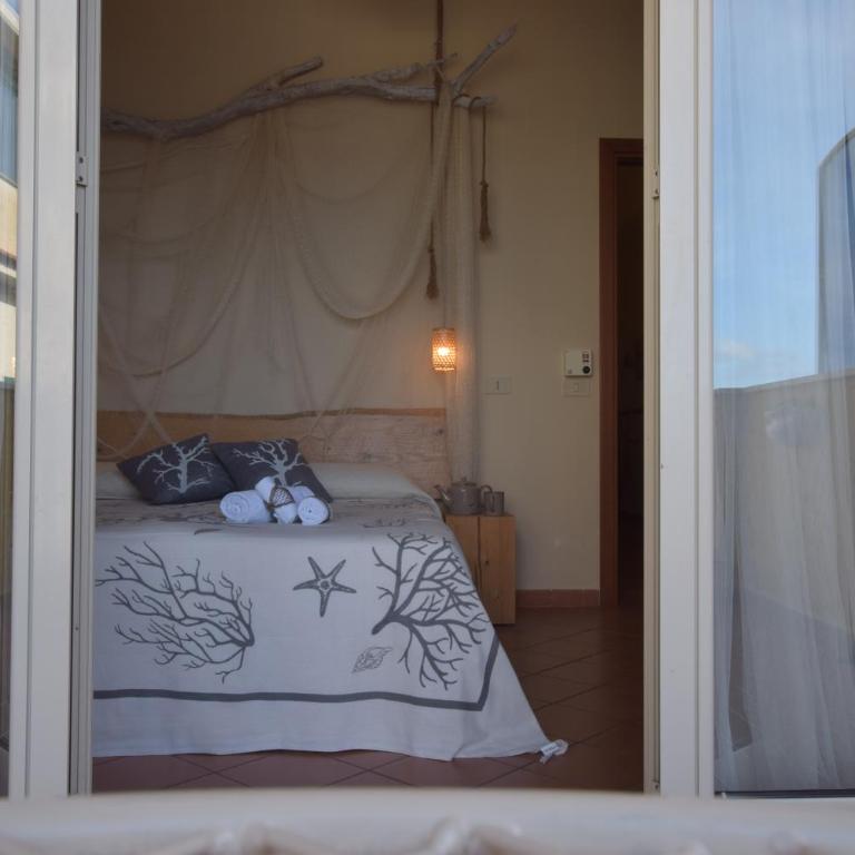 Palermo Mare Holidays - Appartamento con 1 Camera da Letto, Vista Mare e Terrazza - 10