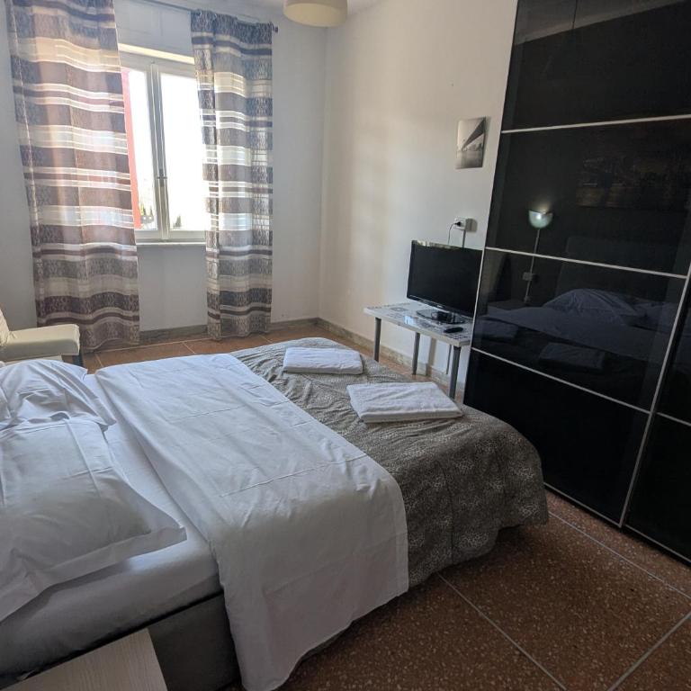 Pearl Pisa guest house - Double Room with Shared Bathroom - 7