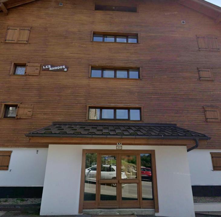 Les Carroz - Rénové - Au cœur de la station - 4 pers - One-Bedroom Apartment with Balcony and Mountain View - 25