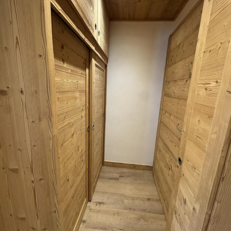 Les Carroz - Rénové - Au cœur de la station - 4 pers - One-Bedroom Apartment with Balcony and Mountain View - 14