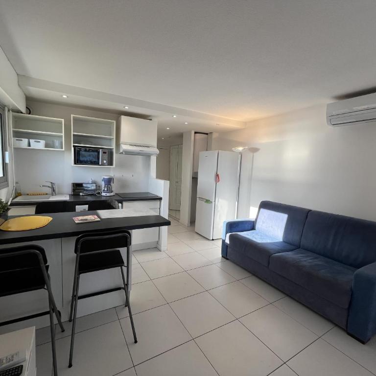LE CAPITOLE, Vue exceptionnelle sur la mer, T1-2 - Apartamento de 1 dormitorio con balcón y vistas al mar - 15