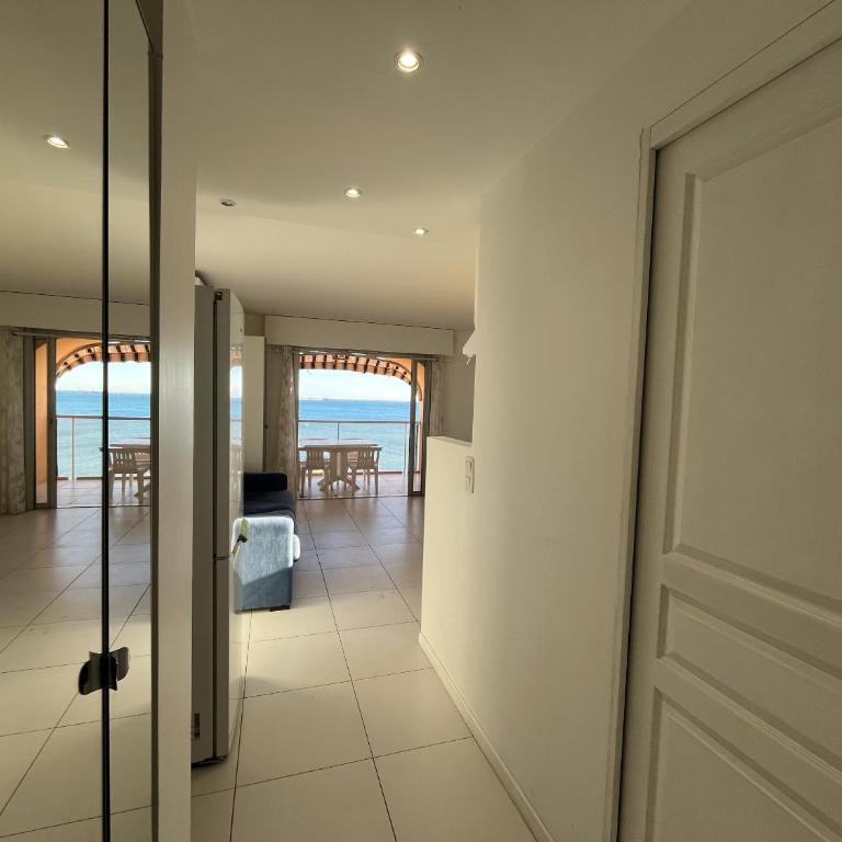 LE CAPITOLE, Vue exceptionnelle sur la mer, T1-2 - Apartamento de 1 dormitorio con balcón y vistas al mar - 16
