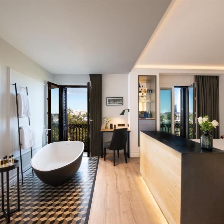 Serras Barcelona - Junior Suite with Balcony - 6