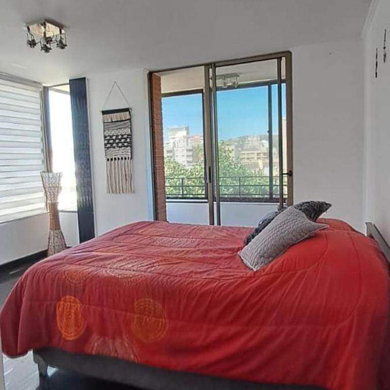 Departamento full equipado Viña del mar con piscina y cerca de la playa - Three-Bedroom Apartment - 7