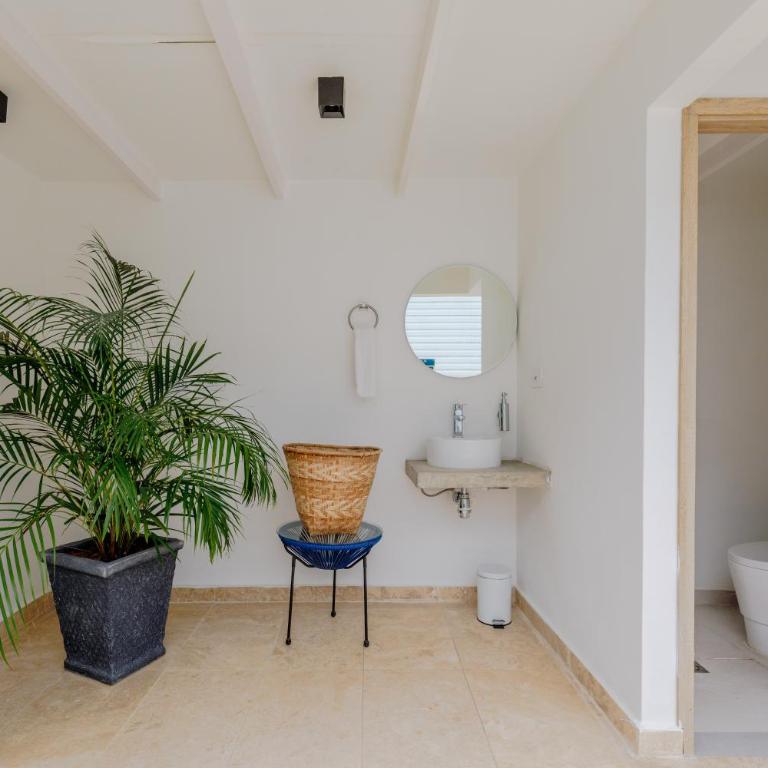 Lux Beach House, Aldaba Selection - Villa - Beach Front - 26