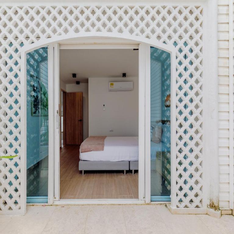 Lux Beach House, Aldaba Selection - Villa - Beach Front - 59