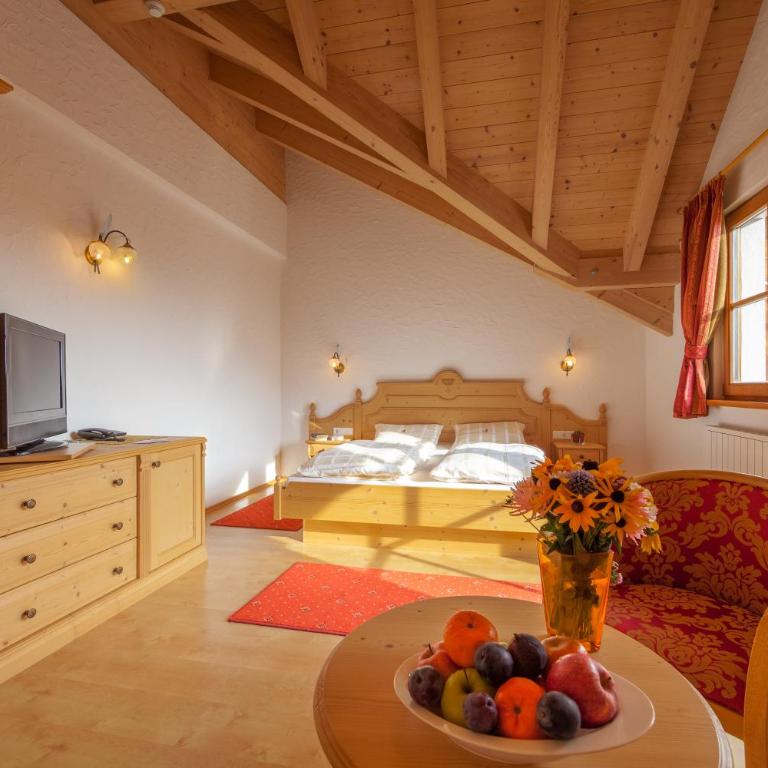 Hotel Tolderhof - Doppelzimmer mit Balkon - 1