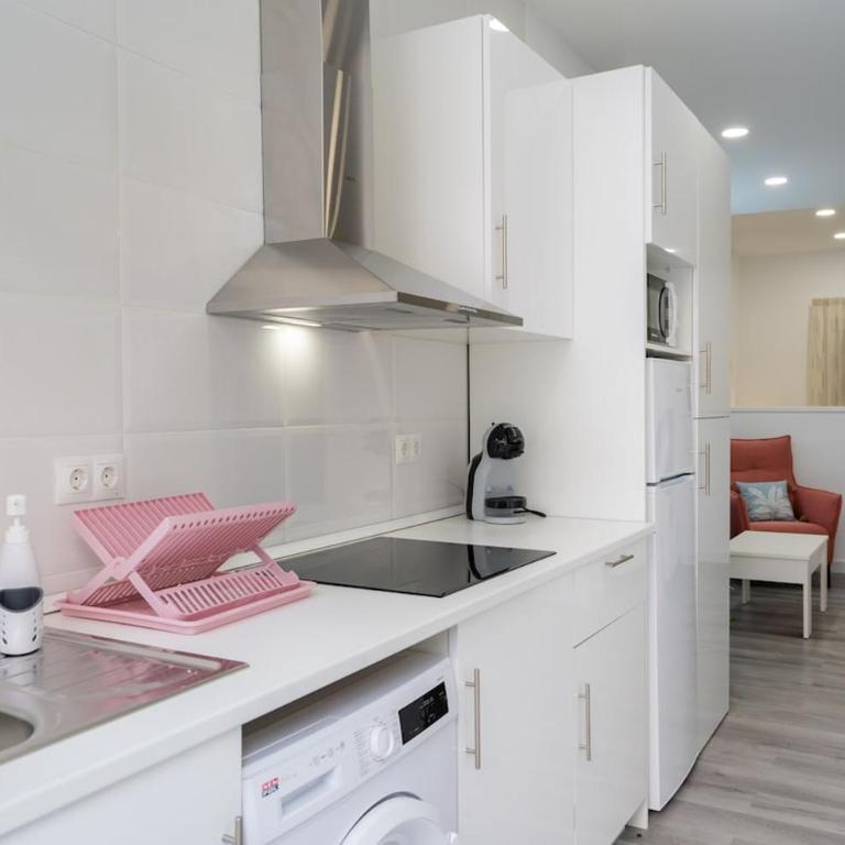 Holidays & Home Estudio El Palo 8A, 400 m playa - Apartamento de 1 dormitorio - 4