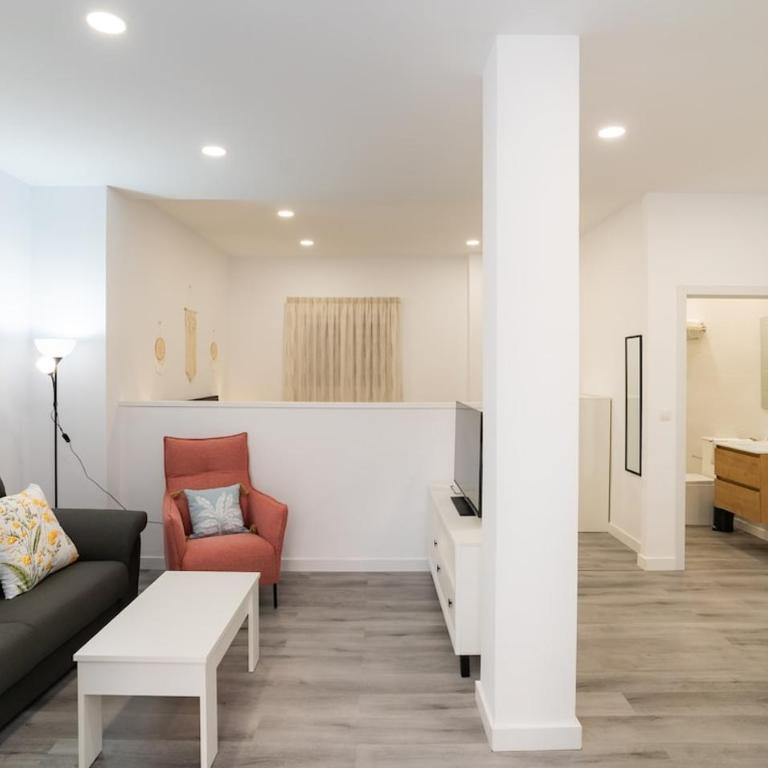 Holidays & Home Estudio El Palo 8A, 400 m playa - Apartamento de 1 dormitorio - 14