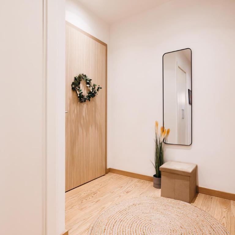 BW Aurora Prime PS4 Free Parking and Terrace - Two-Bedroom Deluxe Apartment with Balcony - 41