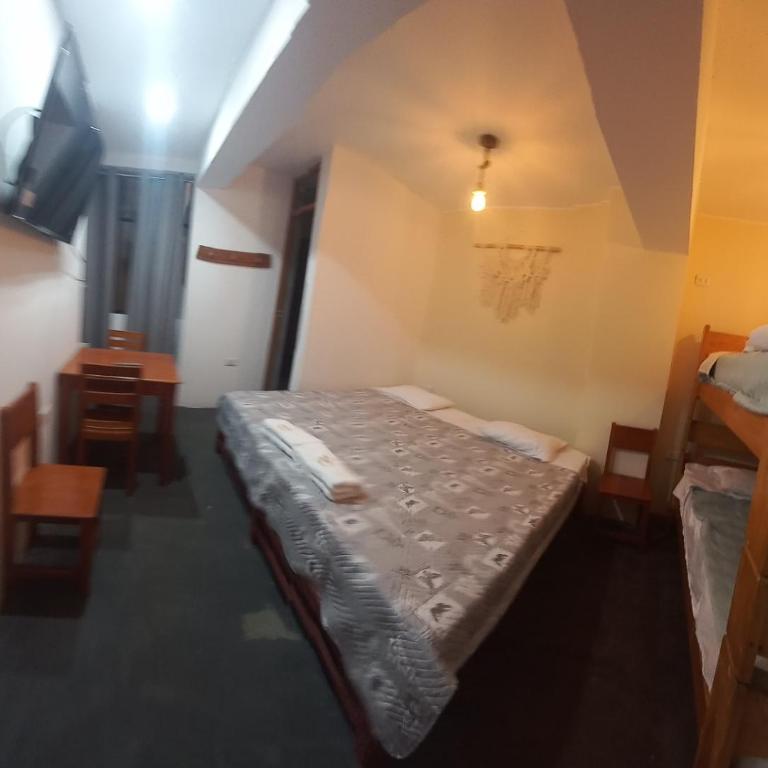 Hospedaje Velilu - Quadruple Room - 1