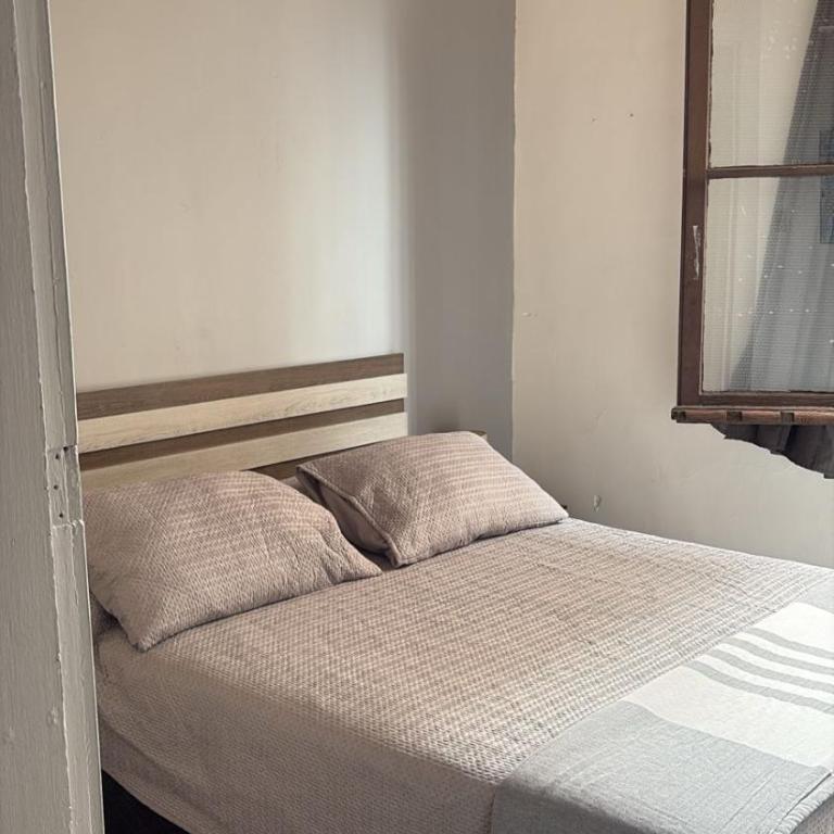 Viña City Hostel II - Double Room with Private Bathroom - 8