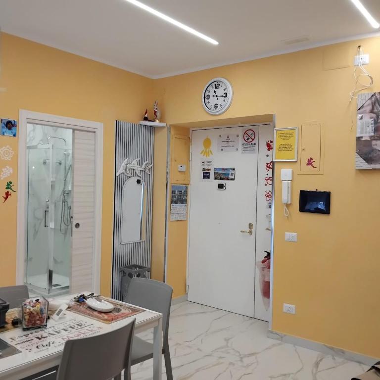 Stazione centrale casa di Lucio - One-Bedroom Apartment - 14