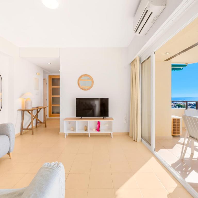 Apartamento en Elviria con vistas al mar - Apartamento de 1 dormitorio - 21