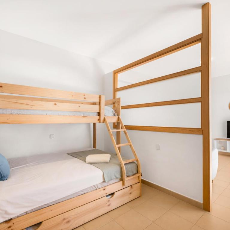 Apartamento en Elviria con vistas al mar - Apartamento de 1 dormitorio - 3