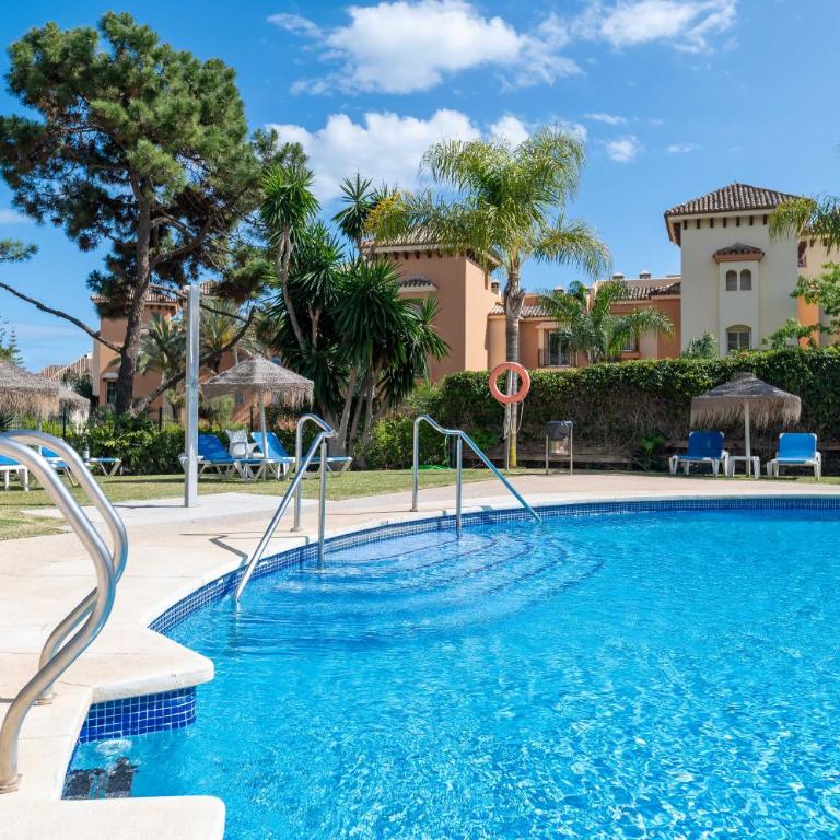 Apartamento en Elviria con vistas al mar - Apartamento de 1 dormitorio - 24