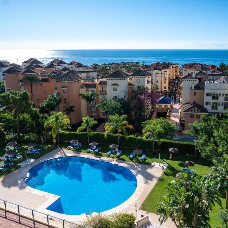 Apartamento en Elviria con vistas al mar - Apartamento de 1 dormitorio - 28