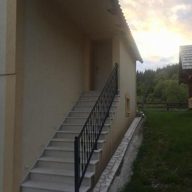 Holiday Homes Durmitorski Gaj - Kuća sa 4 Spavaće Sobe - 9