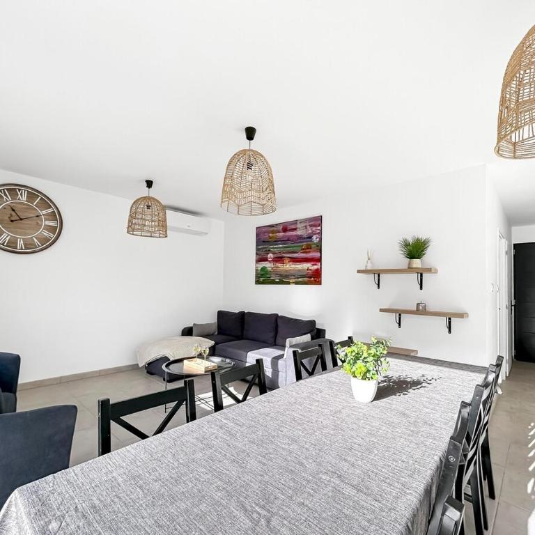 Télétravail · 4 suites (sdb) · Bureaux · Terrasse - Villa - 15