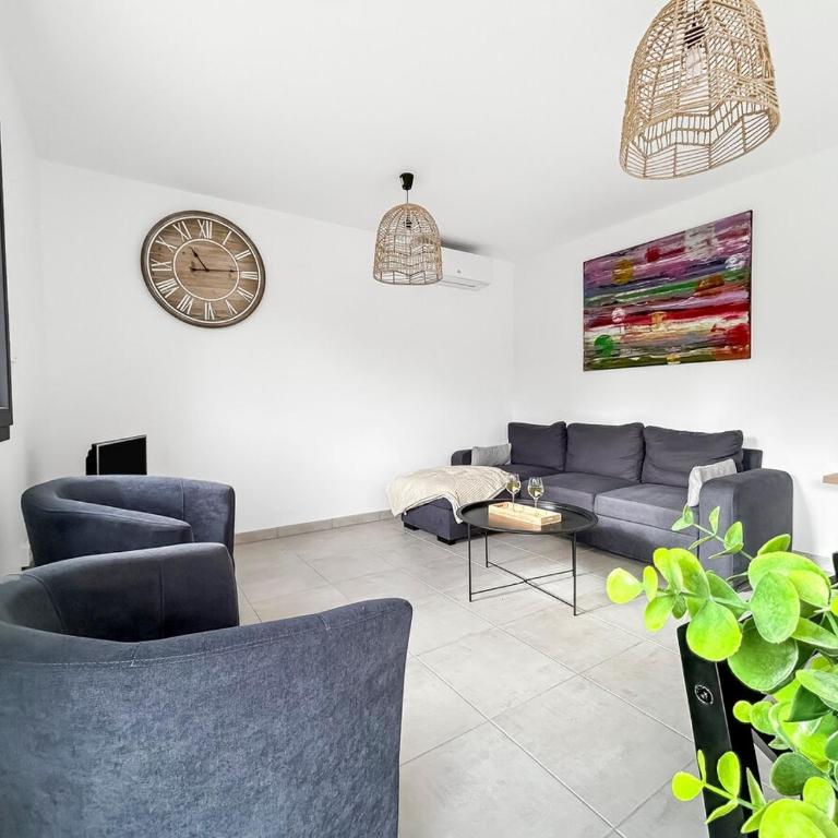 Télétravail · 4 suites (sdb) · Bureaux · Terrasse - Villa - 9