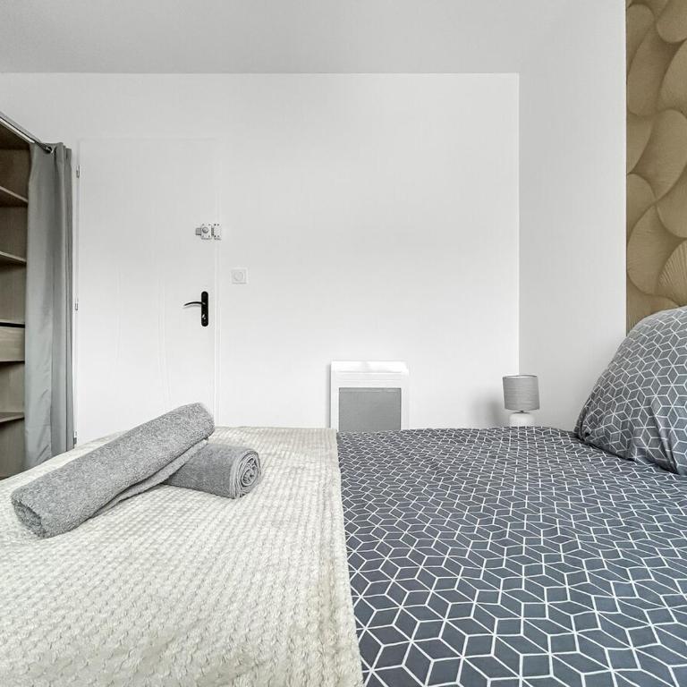 Télétravail · 4 suites (sdb) · Bureaux · Terrasse - Villa - 25